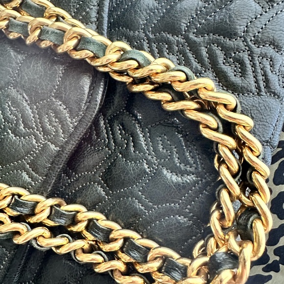 Rebecca Minkoff Green quilted handbag with gold chains - Picture 2 of 13